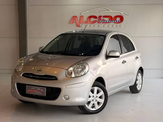 NISSAN MARCH 1.6 SV 16V FLEX 4P MANUAL NISSAN MARCH 1.6 SV 16V FLEX 4P MANUAL